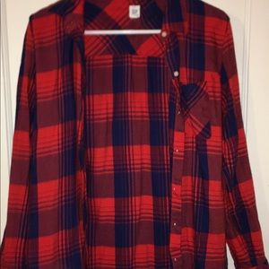 Size M Women’s Gap Flannel